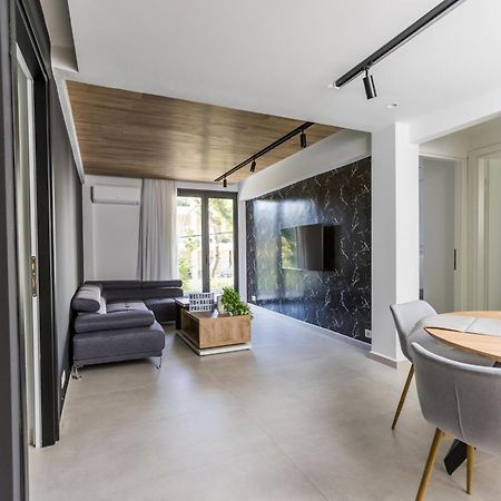 Varkiza Luxury Suites By Raise Vári Dış mekan fotoğraf