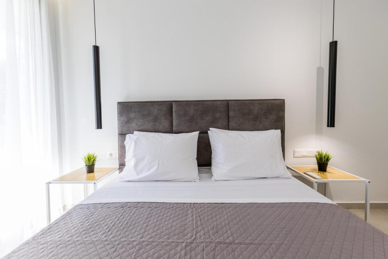 Varkiza Luxury Suites By Raise Vári Dış mekan fotoğraf