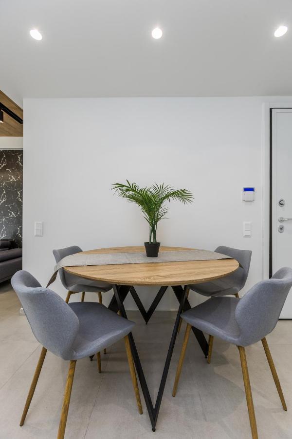 Varkiza Luxury Suites By Raise Vári Dış mekan fotoğraf