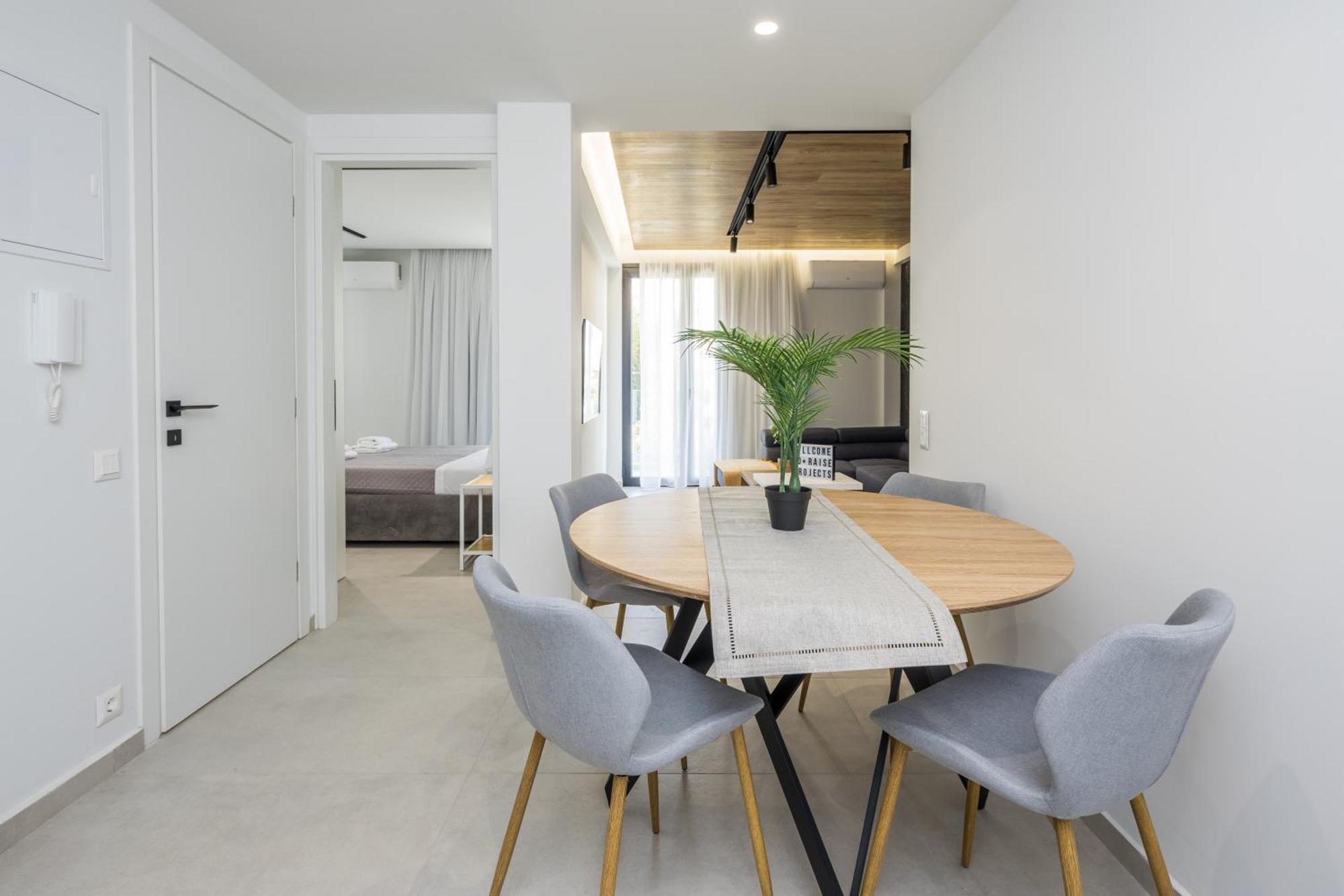 Varkiza Luxury Suites By Raise Vári Dış mekan fotoğraf