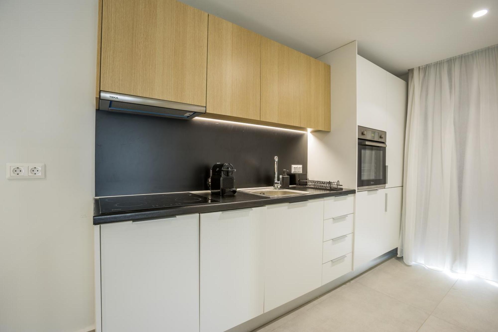 Varkiza Luxury Suites By Raise Vári Dış mekan fotoğraf