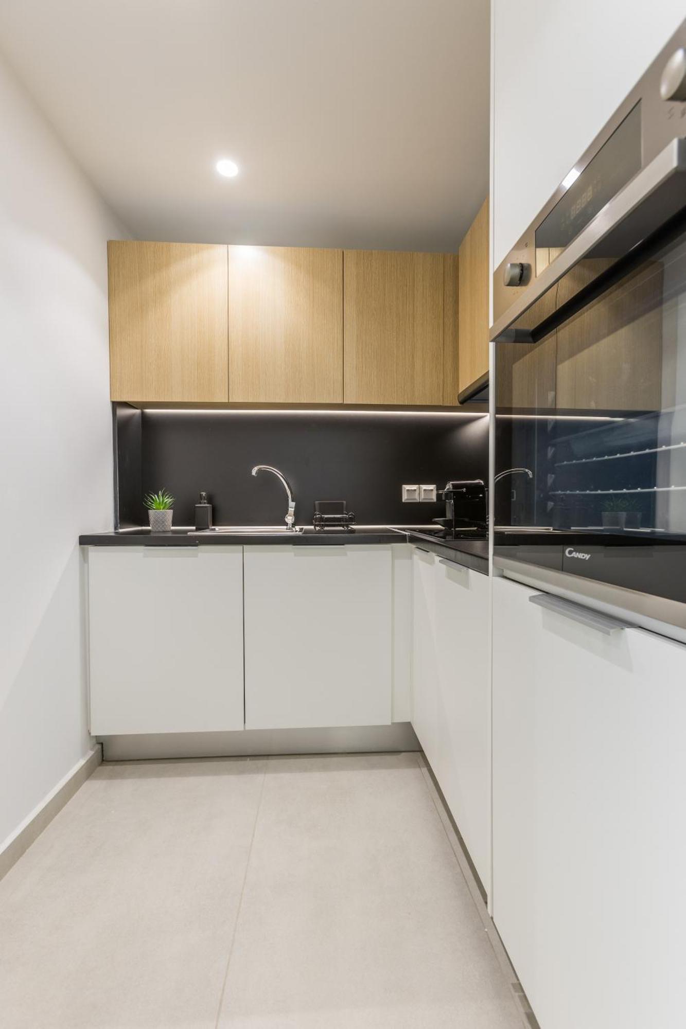 Varkiza Luxury Suites By Raise Vári Dış mekan fotoğraf
