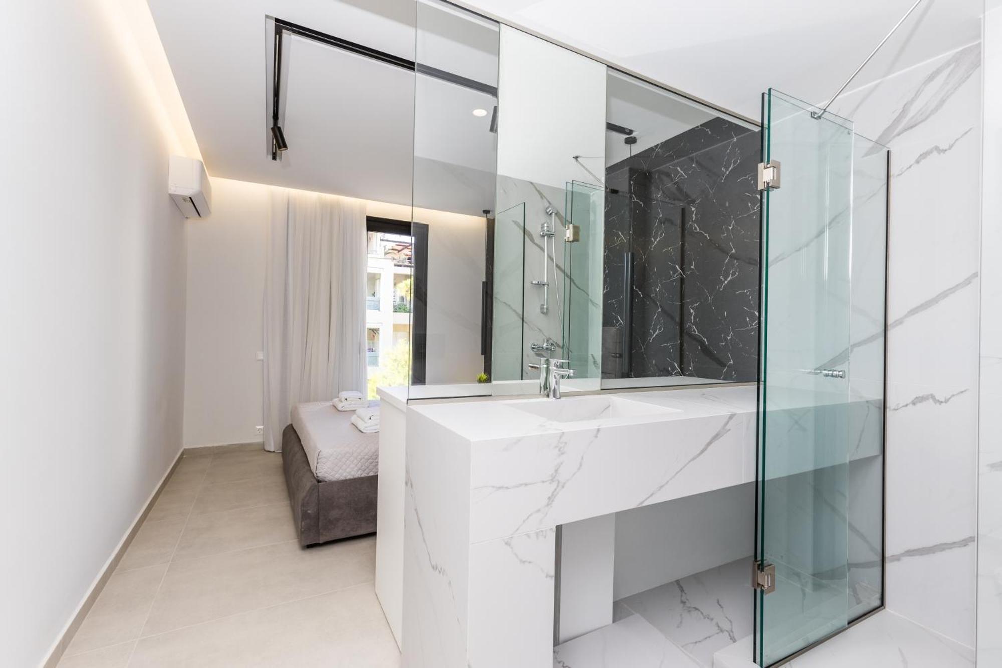 Varkiza Luxury Suites By Raise Vári Dış mekan fotoğraf