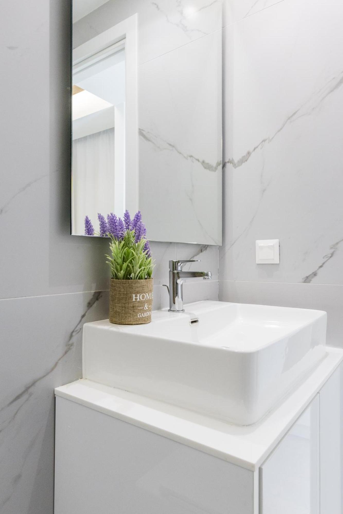 Varkiza Luxury Suites By Raise Vári Dış mekan fotoğraf
