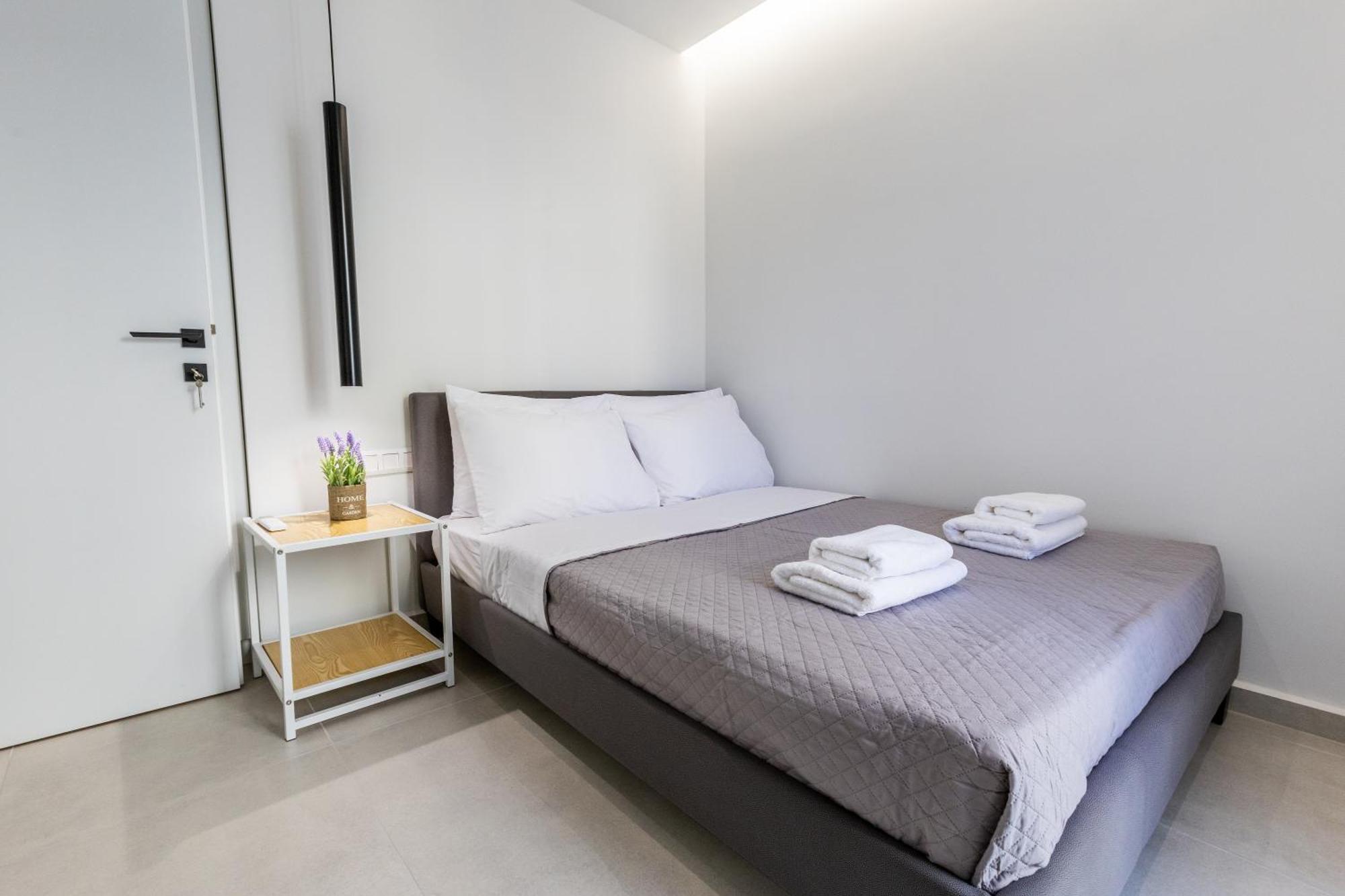 Varkiza Luxury Suites By Raise Vári Dış mekan fotoğraf
